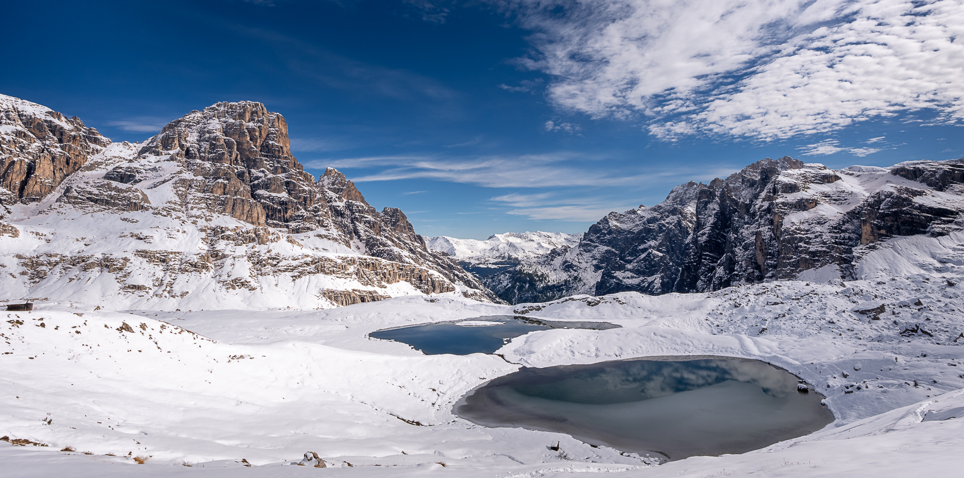 Wide angle panorama view of the lakes Laghi dei Piani at Tre Cime di Lavaredo