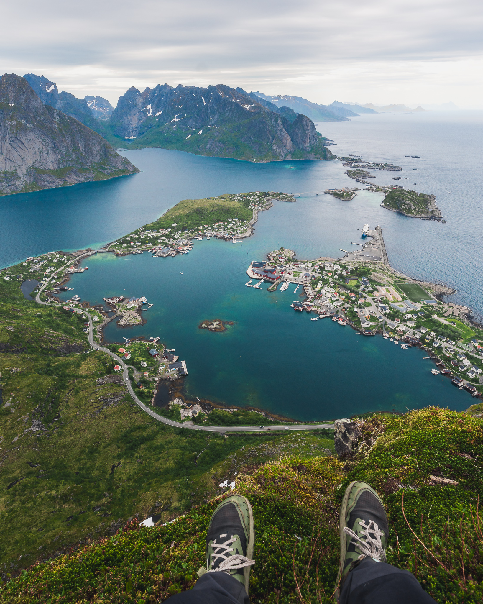 Vistas de Reine desde Reinebringen ruta senderismo Lofoten