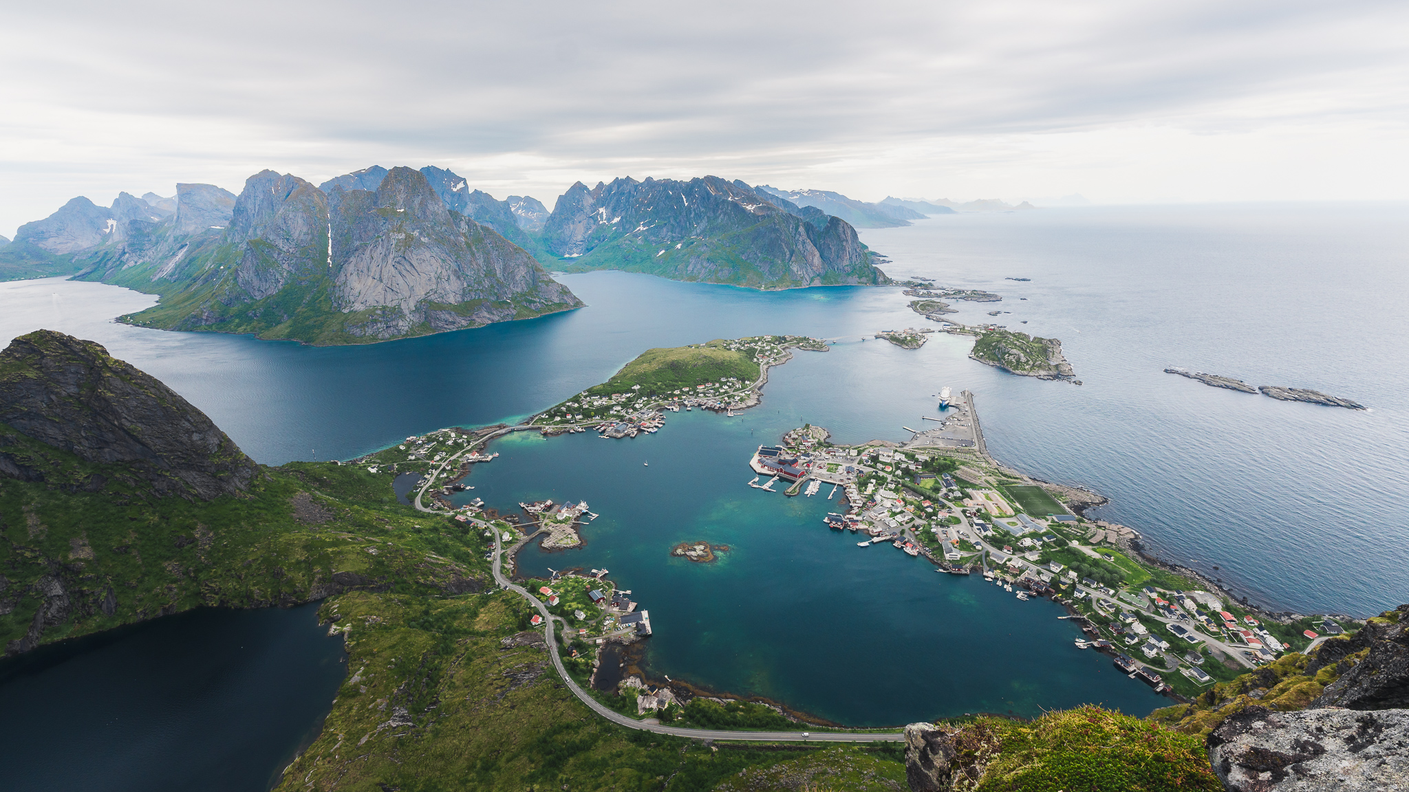 Vistas desde lo alto de la ruta Reinebringen