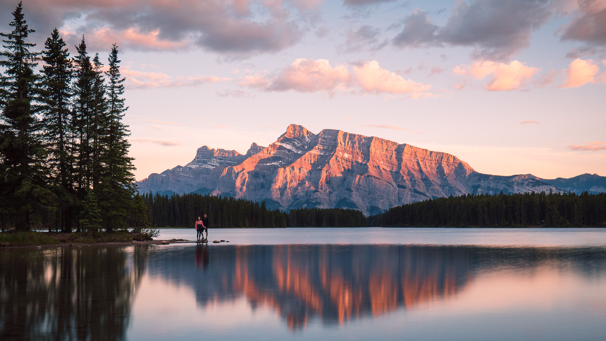 Atardecer Two Jack Lake, Parque Nacional de Banff