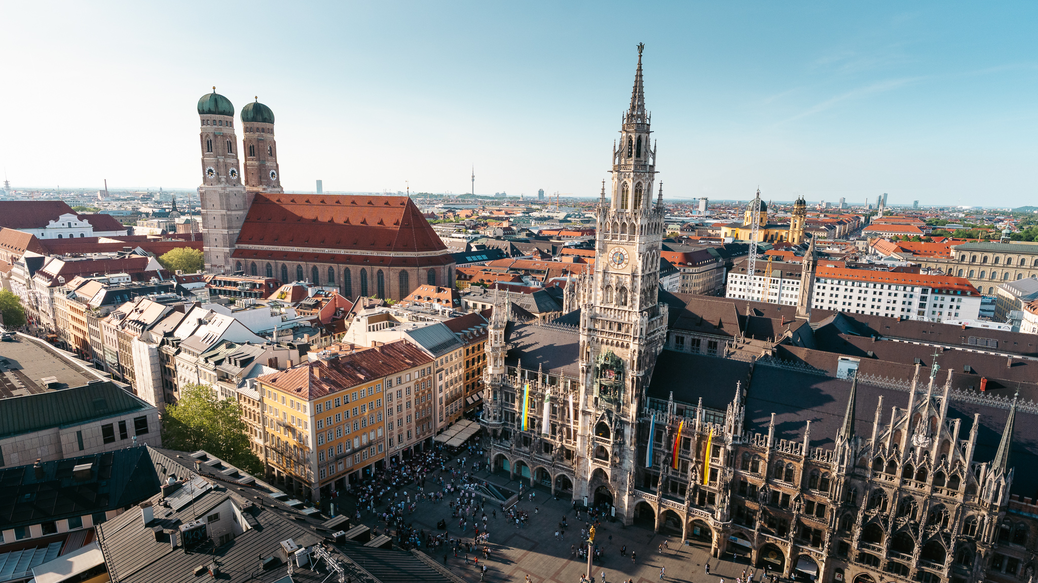 Panorámica al centro Marienplatz desde la Iglesia de San Pedro, en Munich