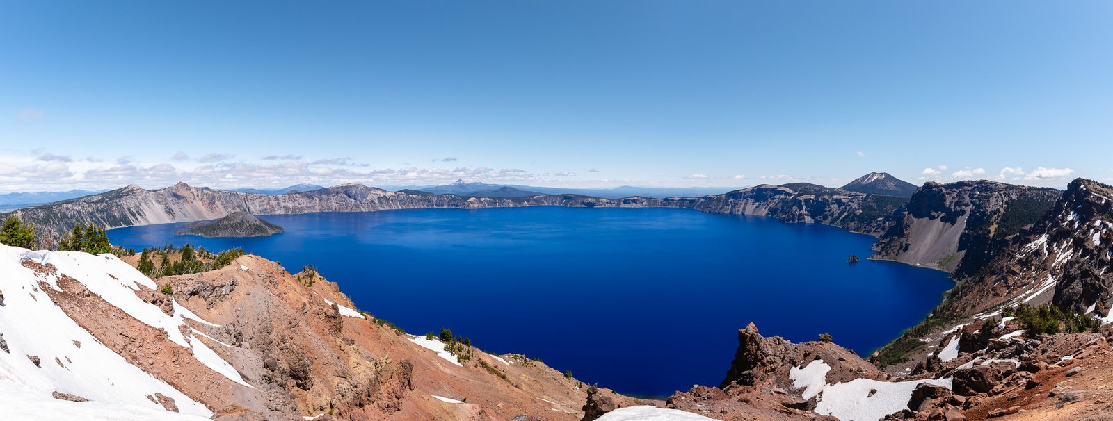 Vista panorámica de Crater Lake desde Garfield Peak